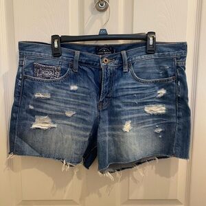 Lucky Brand distressed jean shorts. Size 14/32